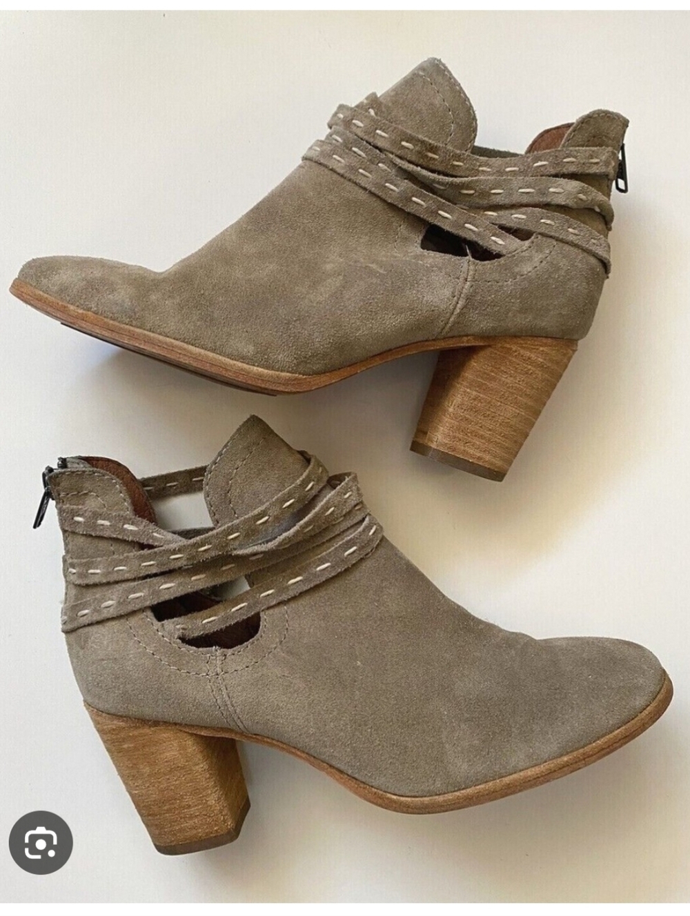 Frye Naomi Pickstitch Ash Suede Low Cut Zip Up Ankle Booties Women's Size 7
